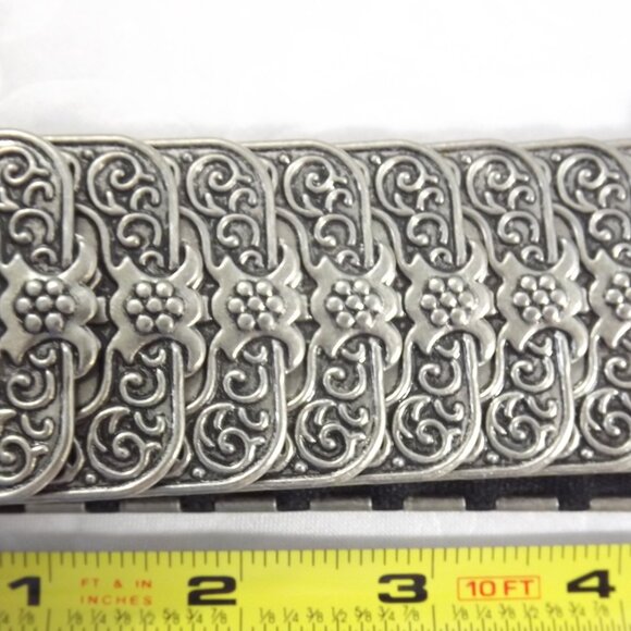 Silver Metal Stretch Belt with Green and Pastel Floral Pattern Belt Buckle - Picture 5 of 11